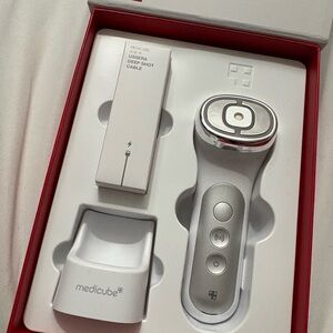 Medicube Age-R Ussera Deep Shot